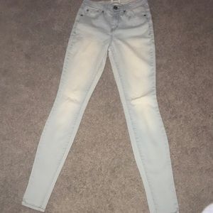 jegging fit jeans
